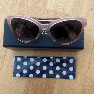 J Crew Ryan Sunglasses - Blush - NIB J. Crew | Accessories | J Crew Ryan Sunglasses Blush Nib  main image 4